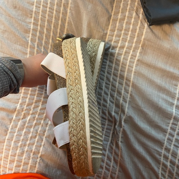 Steve Madden platform sandals - Picture 2 of 5